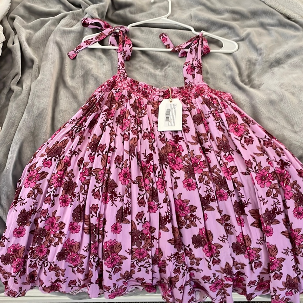 Beautiful shorts romper.